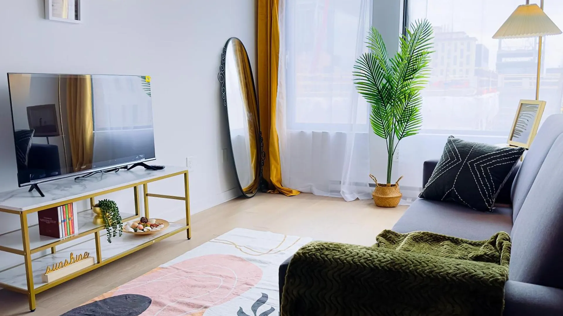 Peace & Elegance In Downtown Mtl Apartment Montreal Canada